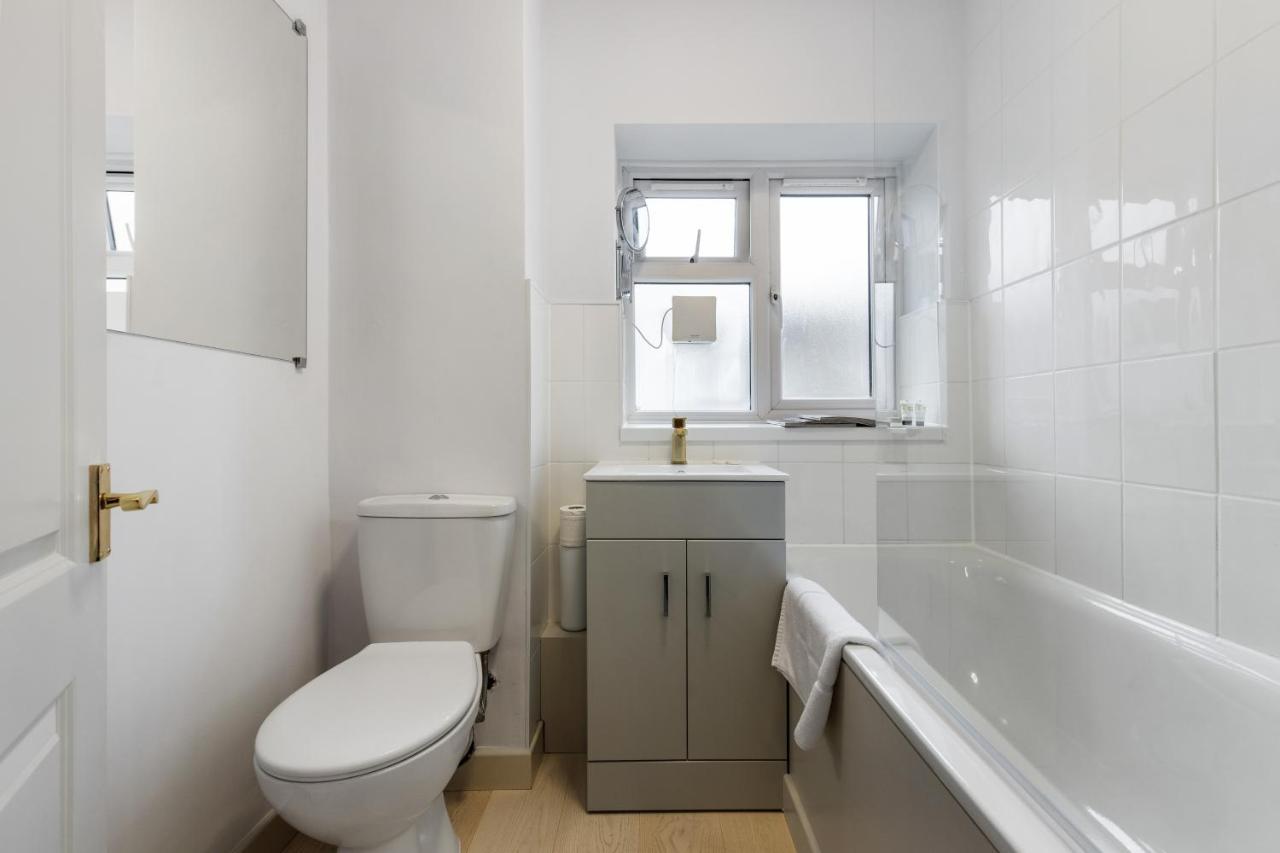 Ferienwohnung Bright & Cosy Gem ~ Battersea Park View ~ King Bed London Exterior foto